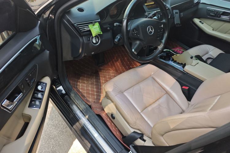 Used Mercedes-Benz E-Class 2010 E 300 L Fashion Model