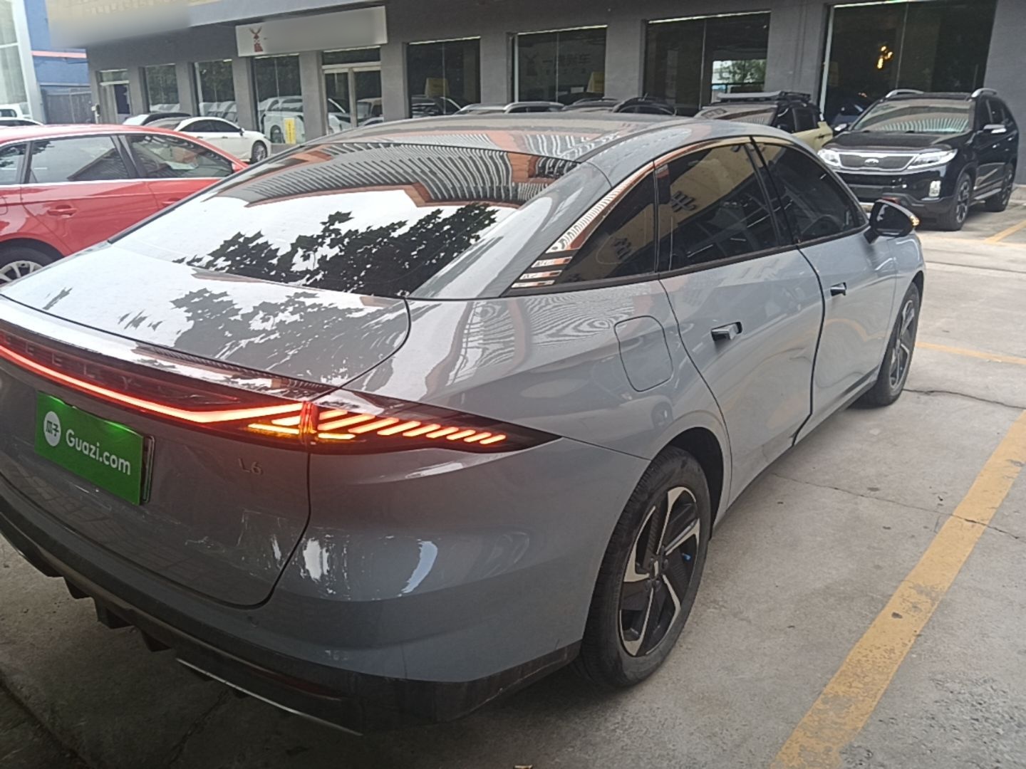Geely Galaxy L6 2024 125km PLUS Dragon Edition — снимка 6