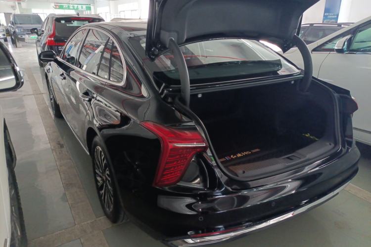 Used Hongqi H5 2024 2.0T Automatic Smart Connect Flagship Edition