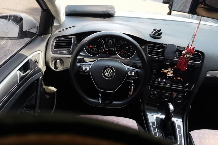 Used Volkswagen Golf 2019 1.6L Automatic Comfort Model China V Standard
