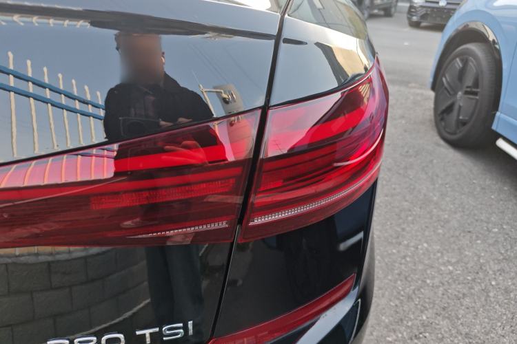 Used Volkswagen Passat 2026 Model, Outstanding 380TSI Xingkong Longteng Edition Right Rear Taillight