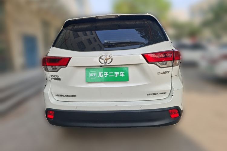 Used Toyota Highlander 2018 2.0T Four-Wheel Drive Luxury Version 7 Seats China VI Standard Rear