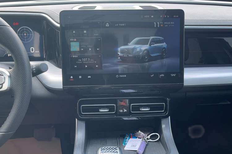 Used GAC Trumpchi GS8 2022 Linghang Series 2.0 TGDI Two-Wheel-Drive Luxury Smart Connectivity Version (7 Seats)
