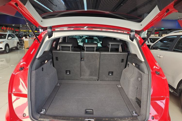 Used Audi Q5 2017 Plus 40 TFSI Technology Model
