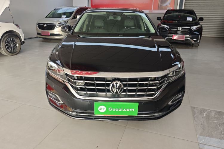 Used Volkswagen Passat 2020 Revised Version 330TSI Luxury Edition China VI Standard