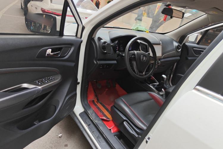 Used CHANGAN CS15 2016 1.5L Manual Fashion Edition
