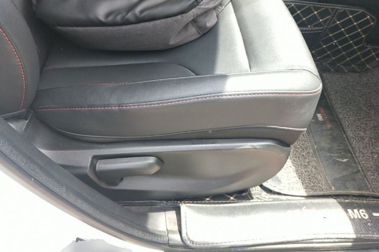 Used Haval M6 2019 1.5T Manual Two-Wheel Drive Elite Version China VI Standard
