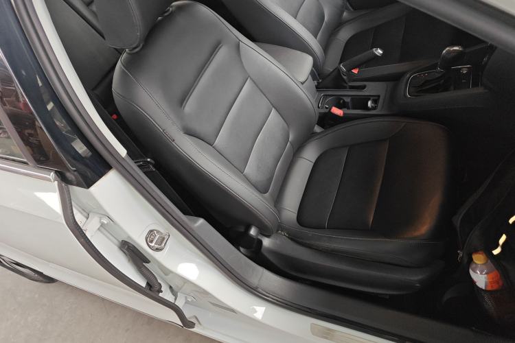 Used Volkswagen Sagitar 2018 280TSI DSG Comfort Model Right Front Seat