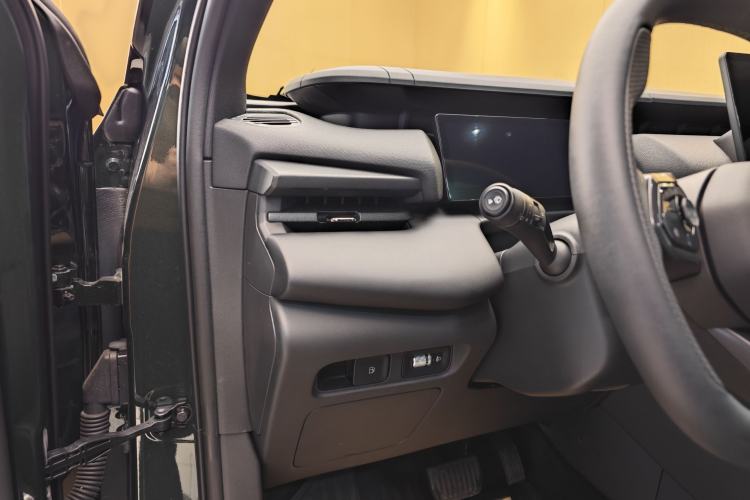 Used Lynk & Co 06 EM-P 2023 EM-P 126 Long-Range Halo