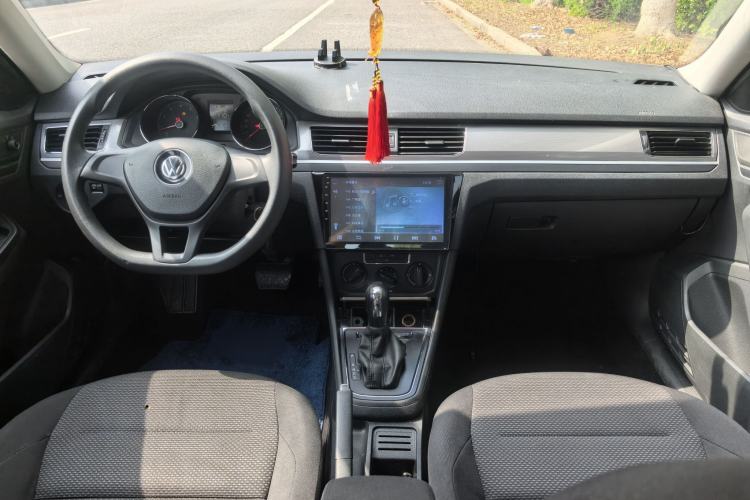 Used Volkswagen Bora 2018 1.5L Automatic Fashion Model Interior 3