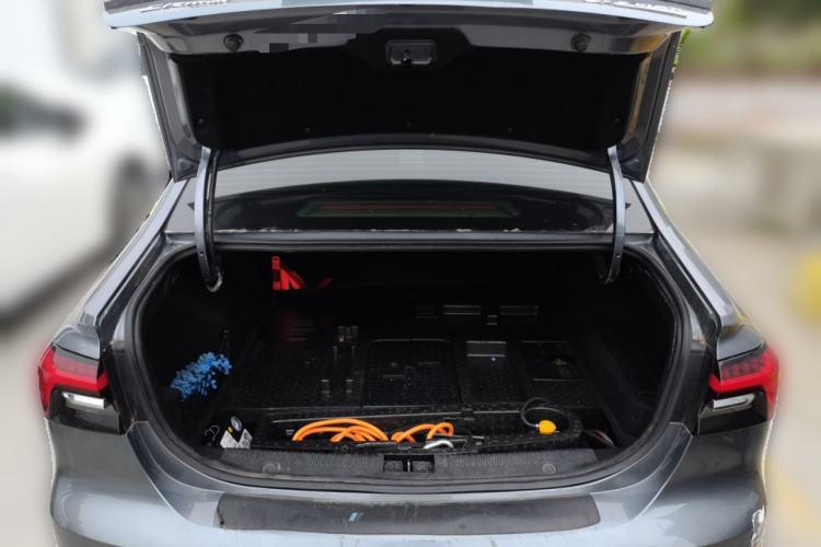 Used Roewe i6 MAX New Energy 2020 1.5T PHEV Cool & Stylish Skyroof Edition Trunk