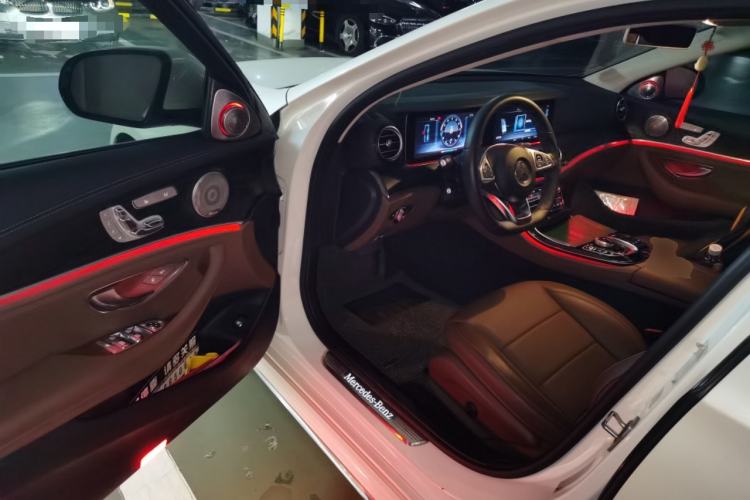 Used Mercedes-Benz E-Class 2016 E 300 L Sporty and Stylish Model
