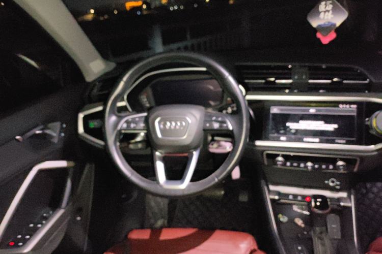 Used Audi Q3 2022 35 TFSI Progressive Dynamic Edition
