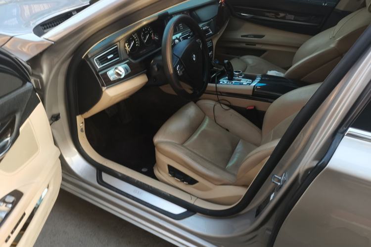 Used BMW 7 Series 2011 730Li Elegant Model
