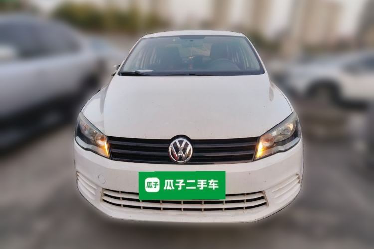 Used Volkswagen Jetta 2015 1.6L Automatic Fashion Model Exterior 1