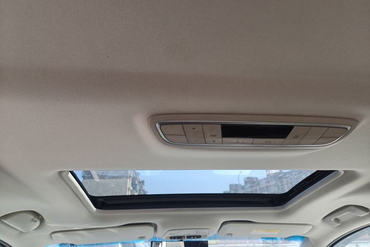 Used Buick GL8 2017 ES 28T Comfort Model China V Standard Headliner