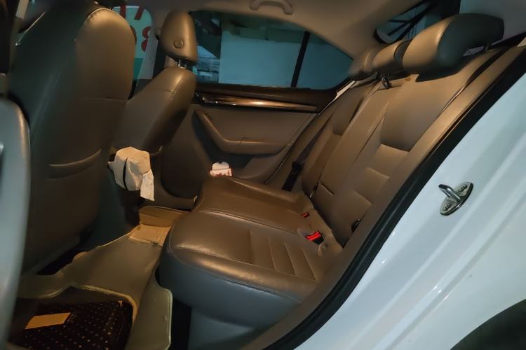 Used Skoda Octavia 2015 1.6L Automatic Yijun Edition
