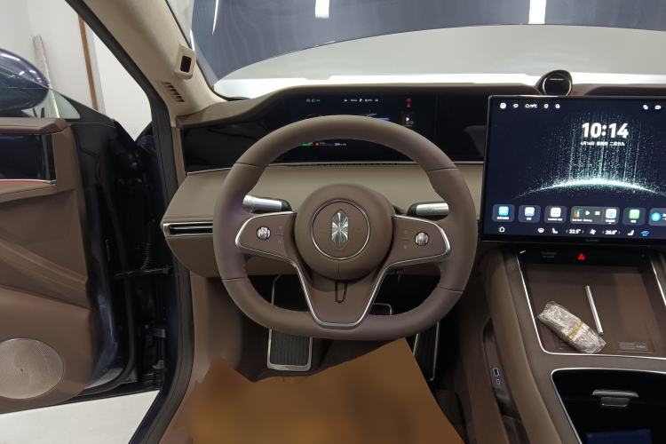 Used Hima Stelato S9 2026 Model Range-Extended Max Rear-Wheel Drive 53 kWh Steering Wheel