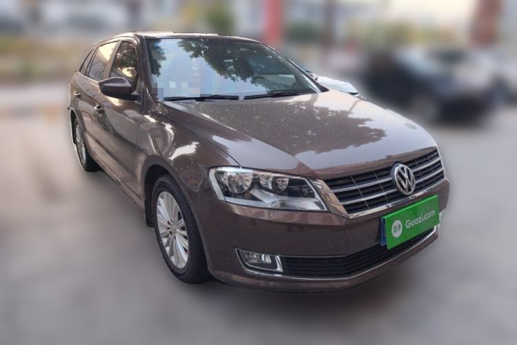 Used Volkswagen Gran Lavida 2014 1.6L Automatic Sport Edition
