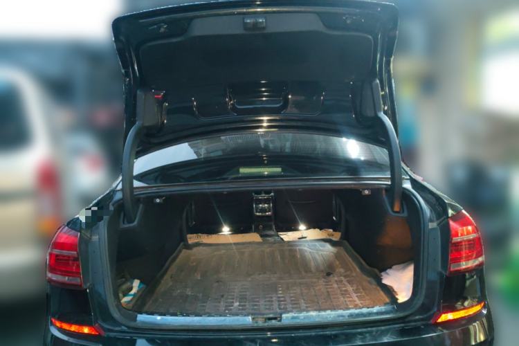 Used Volkswagen Passat 2017 330TSI DSG Prestige Edition Trunk