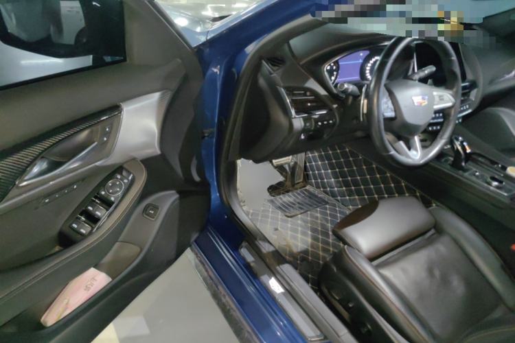 Used Cadillac CT5 2020 28T Platinum Sport Edition Driver Seat