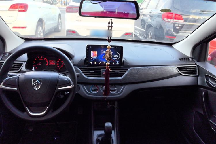 Used Baojun 310 2016 1.2L manual Comfort trim level
