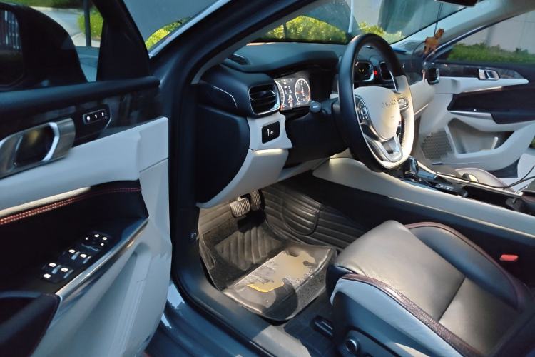 Used Lynk & Co 02 2019 1.5T DCT Two-Wheel Drive Shine Pro Edition China VI Standard Driver Seat