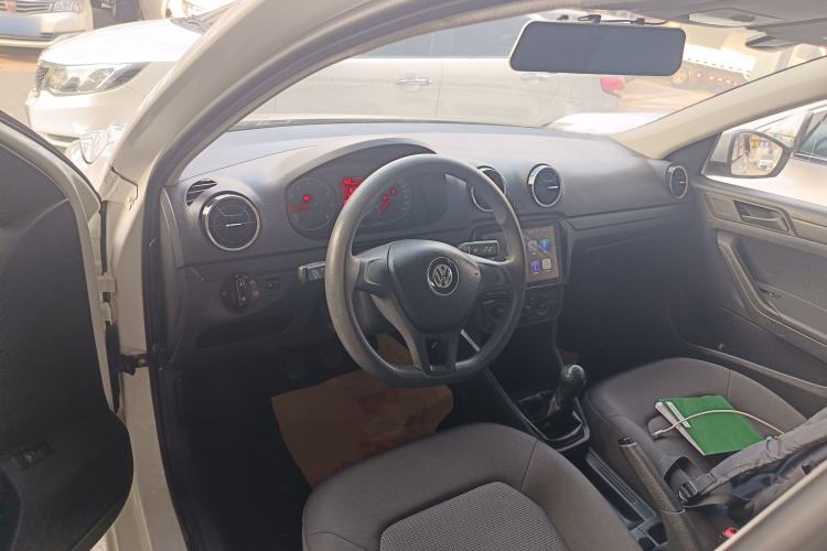 Used Volkswagen Jetta 2017 1.5L Manual Fashion Edition