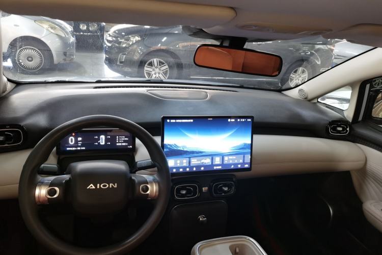 Used AION UT 2025 330 Starlight Edition
