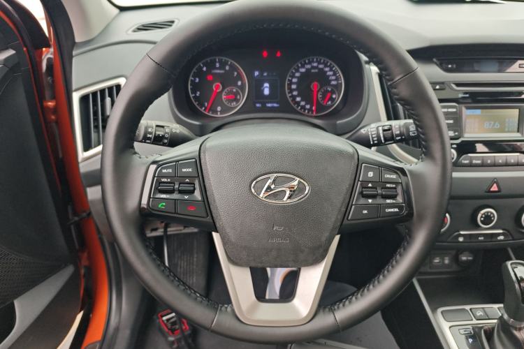 Used Hyundai ix25 2016 1.6T Dual-Clutch Two-Wheel Drive Smart GLS Model
