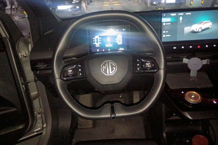 Used MG 4 EV 2023 415 km Range Sea-Faring Champion Edition Steering Wheel