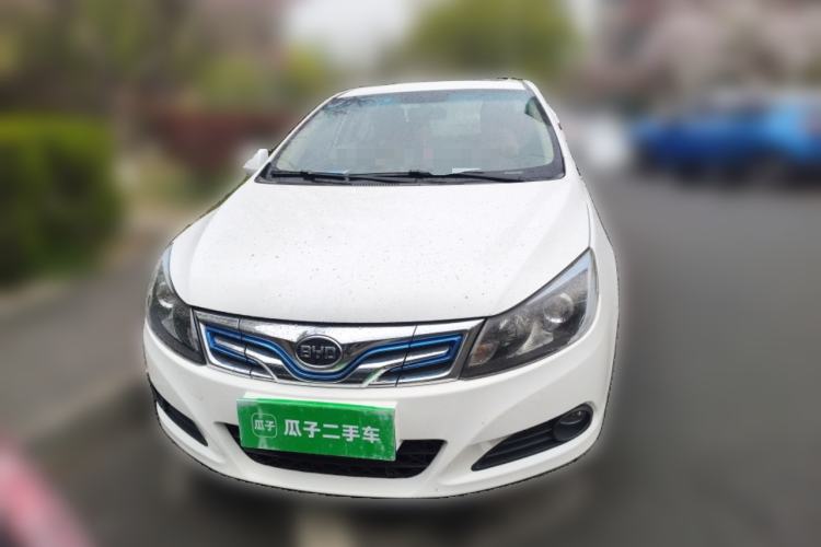 Used BYD e5 2016 300 Luxury Edition

