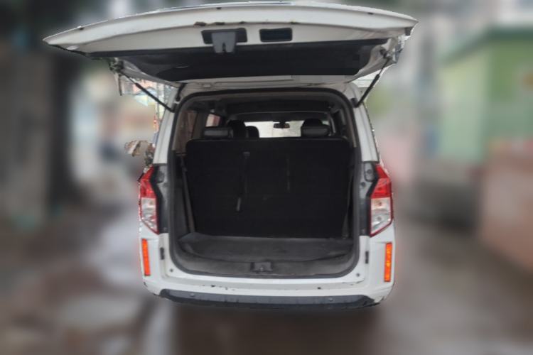Used Wuling Hongguang PLUS 2019 1.5T Manual Luxury 7-Seater Trunk