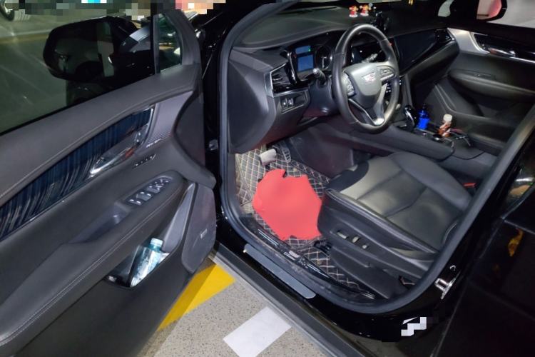 Used Cadillac XT6 2022 2.0T 7-Seater Four-Wheel-Drive Luxury Version
