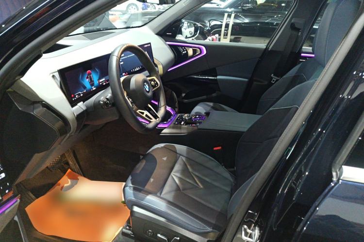 Used BMW X3 2025 xDrive30L Luxury Edition M Sport Package Left Front Seat