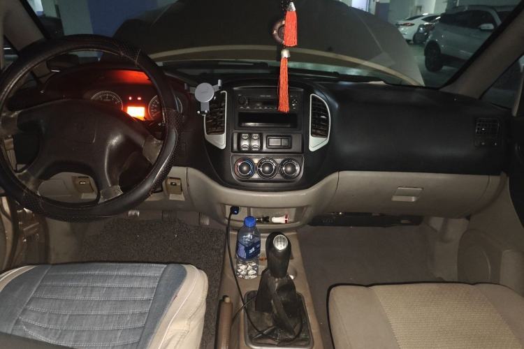 Used FORTHING Lingzhi 2015 V3 1.5L 7-Seater Luxury Model
