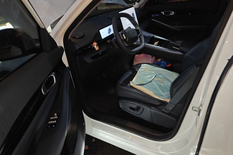 Used Geely Galaxy E5 2024 440km Launch Edition Driver Seat