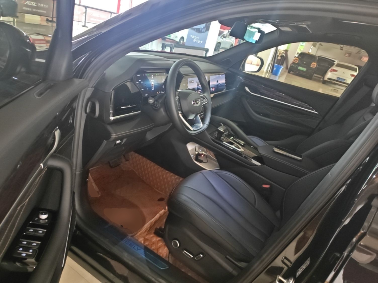 Geely Auto Monjaro L 2024 2.0TD DCT EVO Two-Wheel Drive Long-Range Version — снимка 20