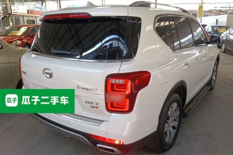 Used GAC Trumpchi GS7 2017 320T Two-Wheel-Drive Luxury Smart Connectivity Model
