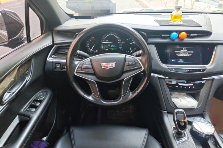 Used Cadillac XT5 2018 28E Four-Wheel Drive Tech Version
