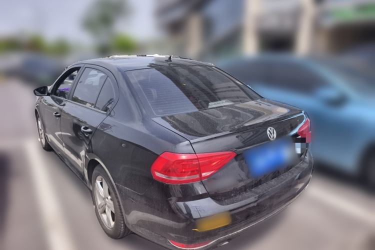 Used Volkswagen Lavida 2017 1.6L Automatic Fashion Edition
