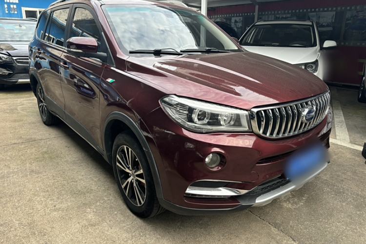 Used SWM X7 2016 1.8L Manual Luxury Edition 7 Seats