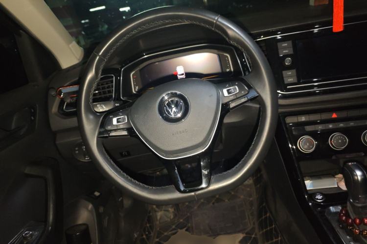Used Volkswagen T-ROC 2020 280TSI DSG Two-Wheel Drive Comfort Version Steering Wheel