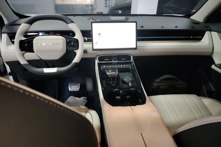 Used JETOUR Dashing 2025 1.5T DCT Ultimate Edition
