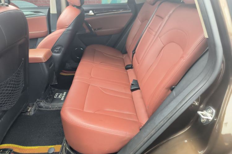 Used Zotye T600 2015 2.0T DCT Prestige Edition Left Rear Seat