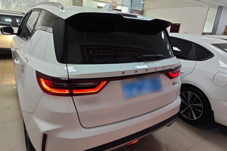 Used Geely Auto Vision X6 2021 PRO 1.4T Automatic Prestige Model Exterior 4
