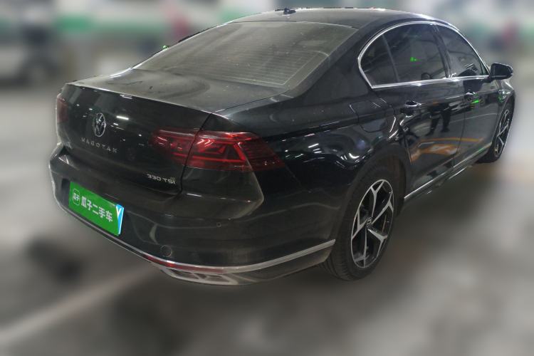 Used Volkswagen Magotan 2023 2 Million Units Commemorative Edition 330TSI DSG Luxury Version Rear Right 45 Deg