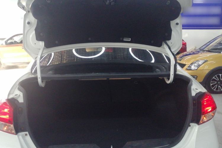 Used Suzuki Alivio 2015 1.6L Manual Comfort Model Trunk