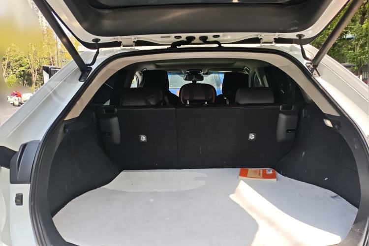 Used Toyota Harrier 2022 2.0L CVT Two-Wheel Drive Entry Version Trunk