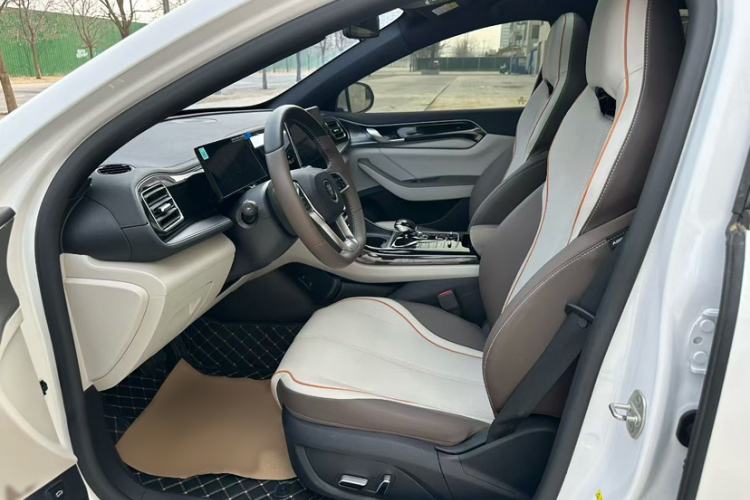 Used BYD Qin PLUS 2023 Champion Edition DM-i 120KM Beyond Model